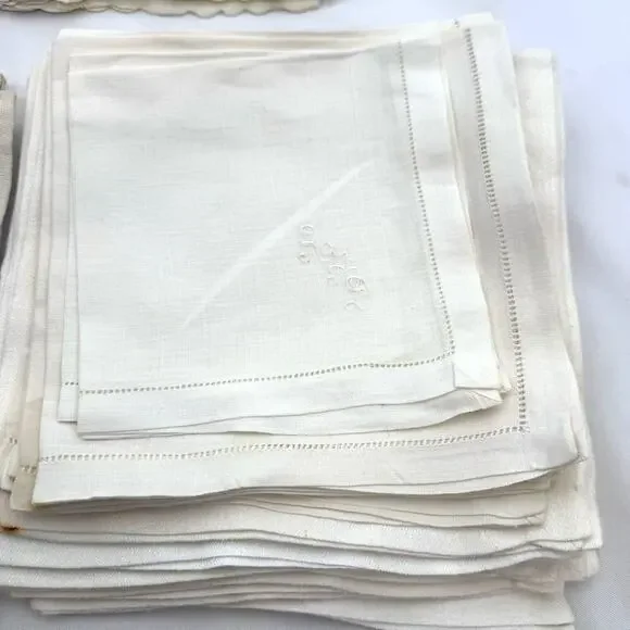 8 sets of Napkins white cream crochet linen embroidered - Picture 8 of 16